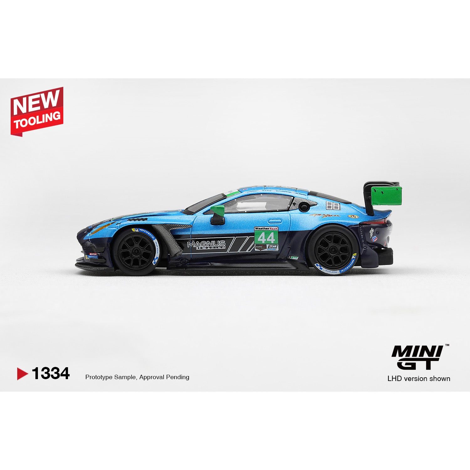 PRE-ORDER 1/64 Aston Martin Vantage GT3 Evo #44 2025 Daytona